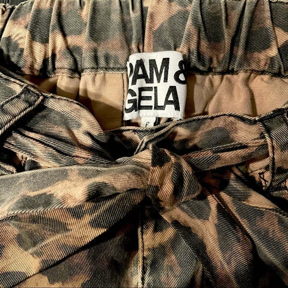 Pam & Gela Leopard Joggers - Picture 4 of 4
